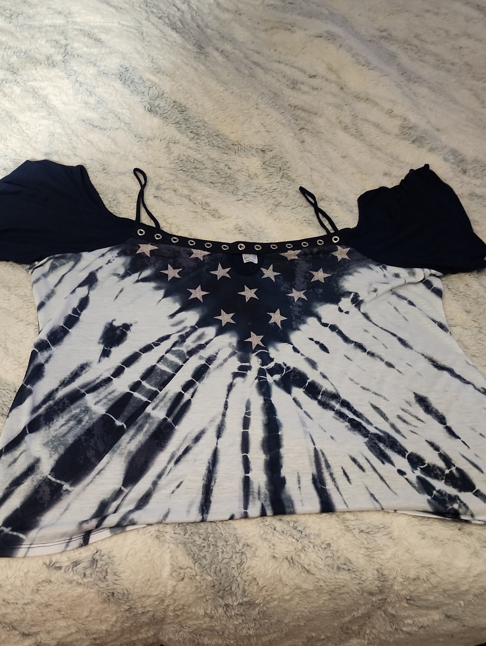 VENUS Navy and White Tie-Dye Off-Shoulder Star Top